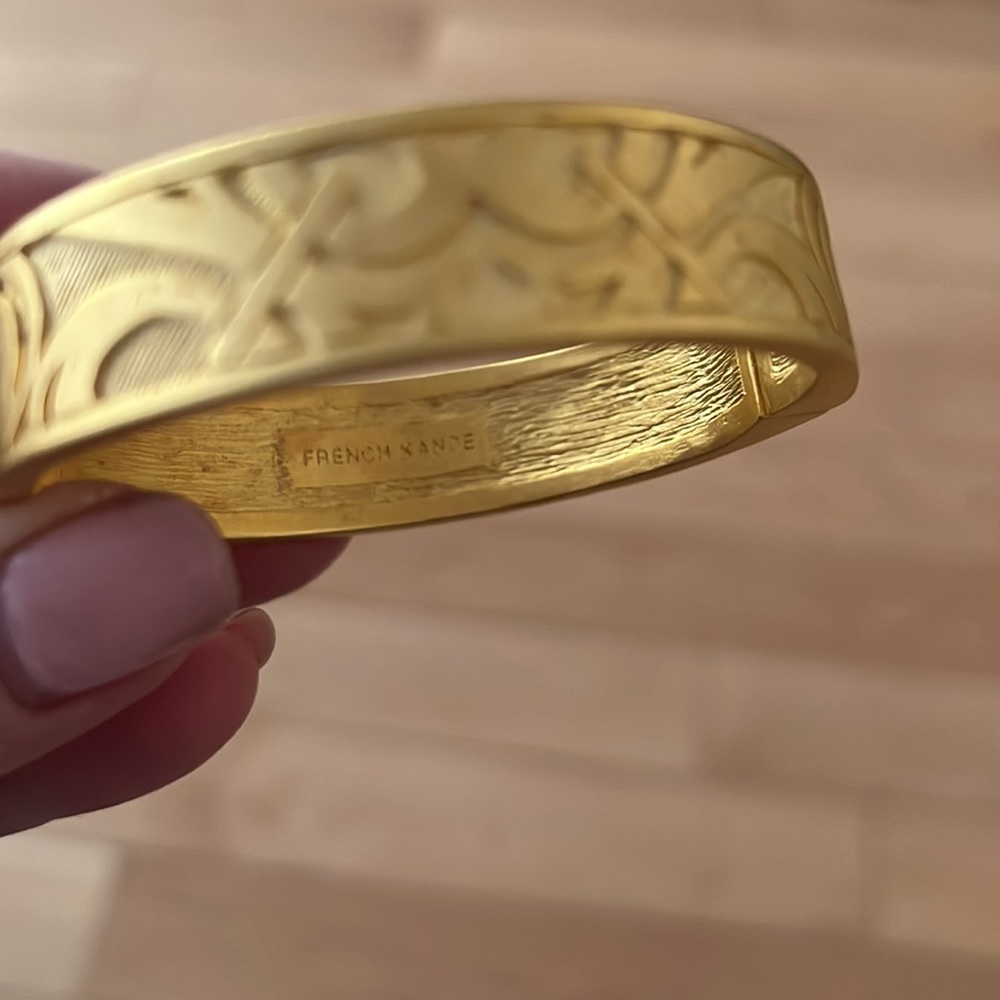 Bracelet Gold Fleur de lis French Kande custom piece bracelet - Picture 2 of 5